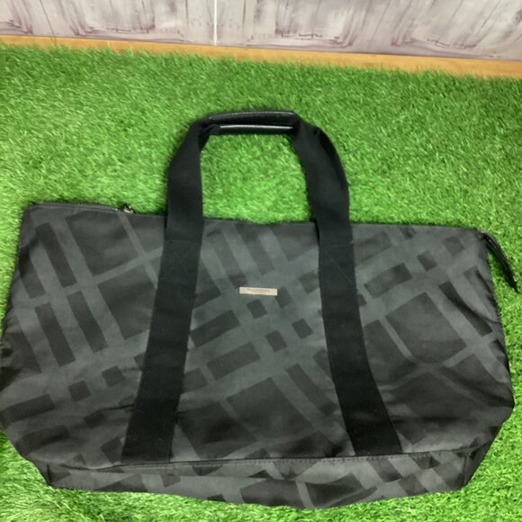 Burberry Fragrances Weekender Duffle Bag Nova Check - Picture 1 of 15